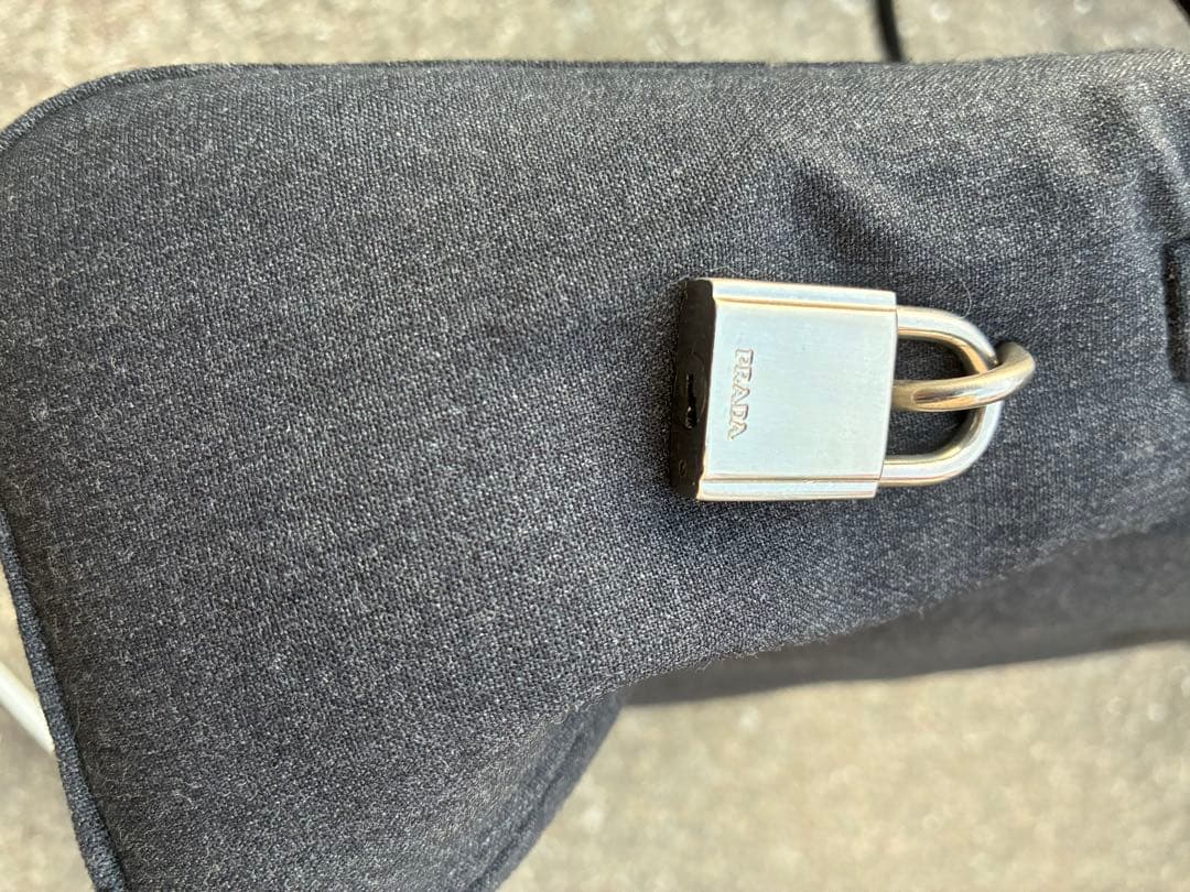 ぞ*の様 PRADA SPORT プラダ　スポーツ　ハンドバッグ グレー　ギャラ