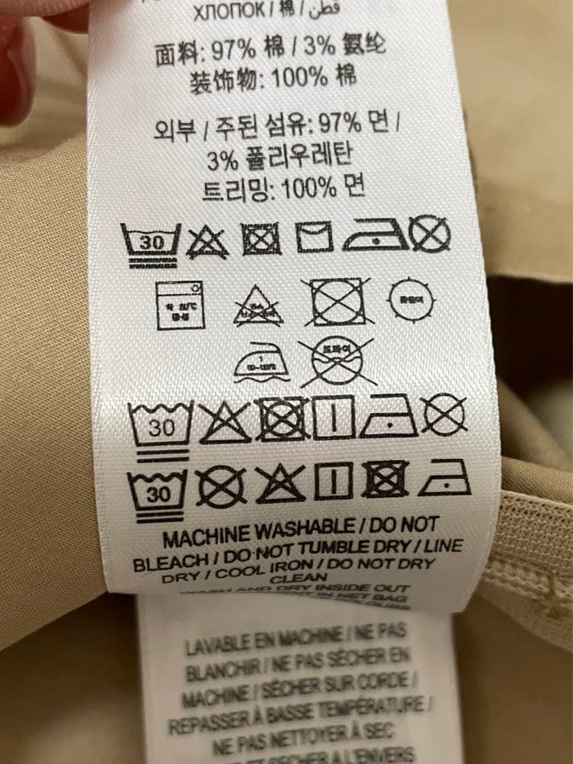 新品タグ付き♡Burberryトレンチワンピース4y=110㎝