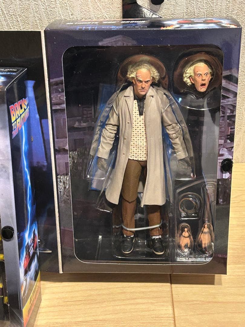 【未開封】NECA バック・トゥ・ザ・フューチャー　マーティ&ドク　セット