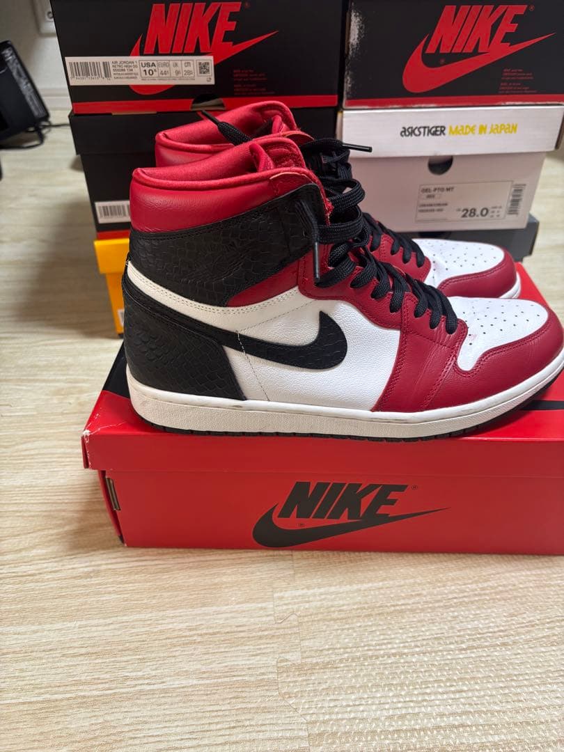 AIR JORDAN 1 HIGH OG \"SATIN RED\" サテンレッド
