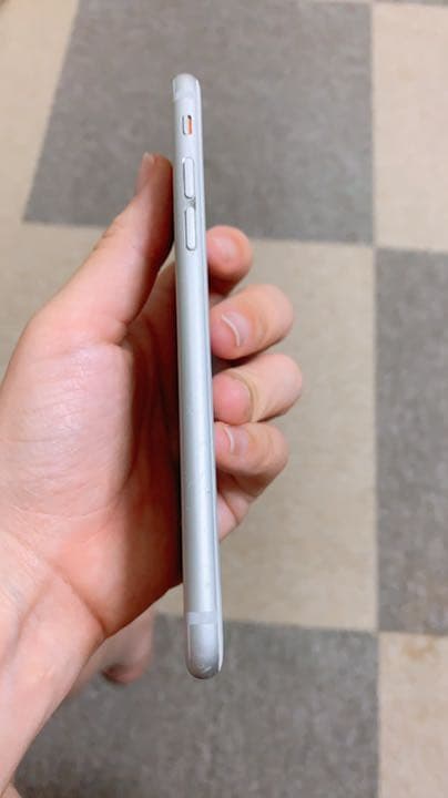 iPhone 6s Silver 16 GB au！^_^