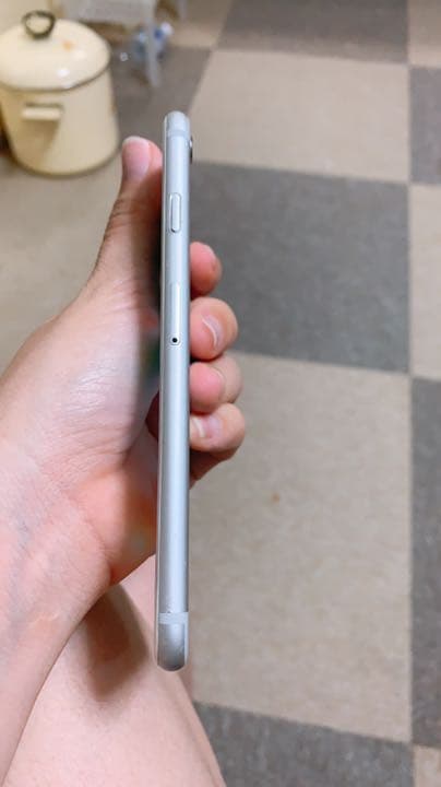 iPhone 6s Silver 16 GB au！^_^