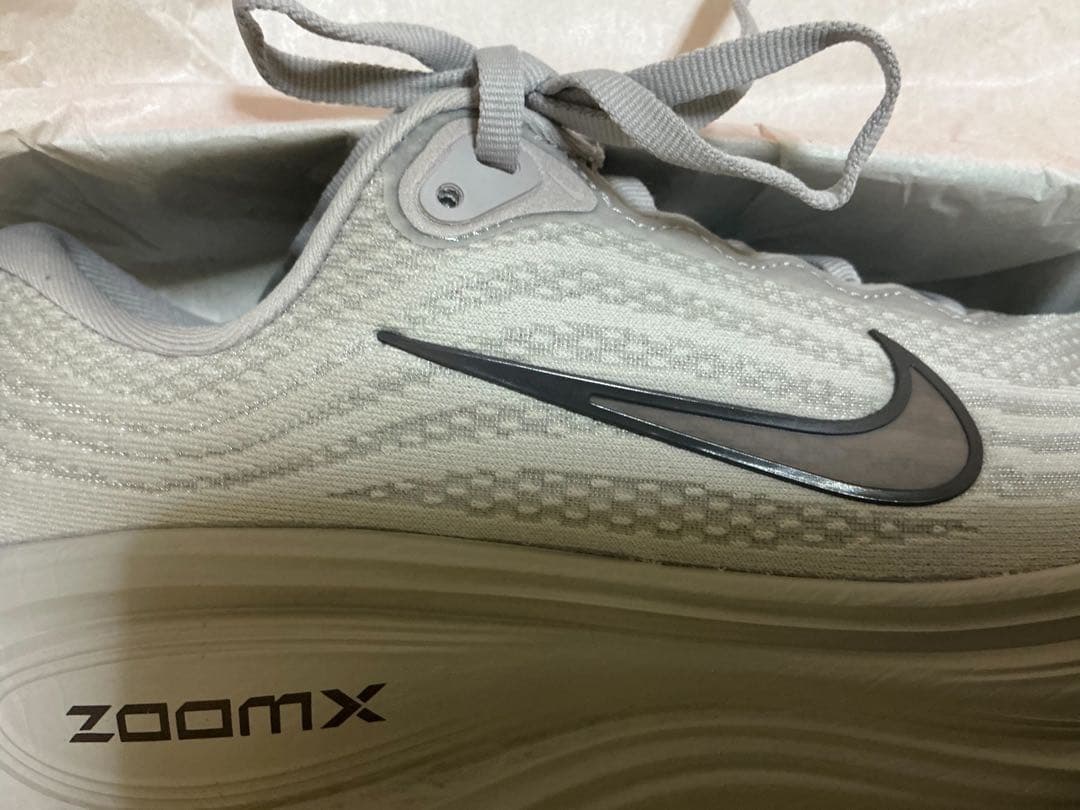 ナイキボメロプラス