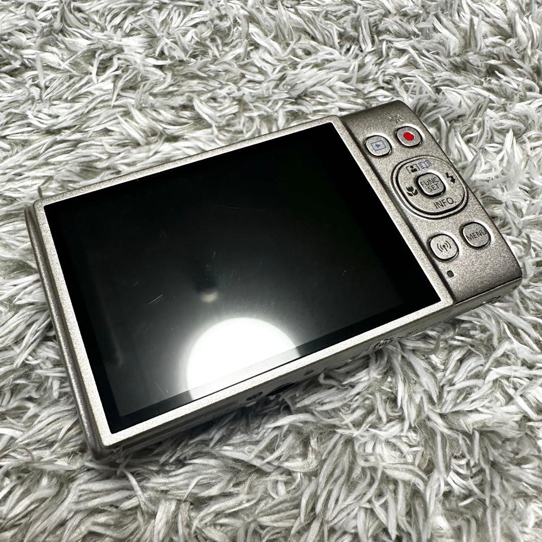 Canon IXY 650 シルバー コンパクトデジタルカメラ　充電器
