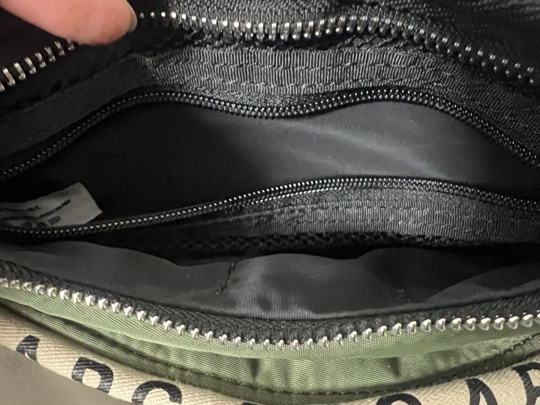 ⭐︎美品⭐︎A.P.C. ボディバッグ オリーブ色