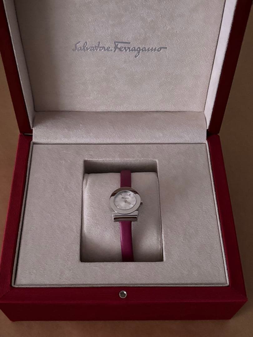 フェラガモ ガンチーニ レディース 時計SF4302221 クォーツ シルバー