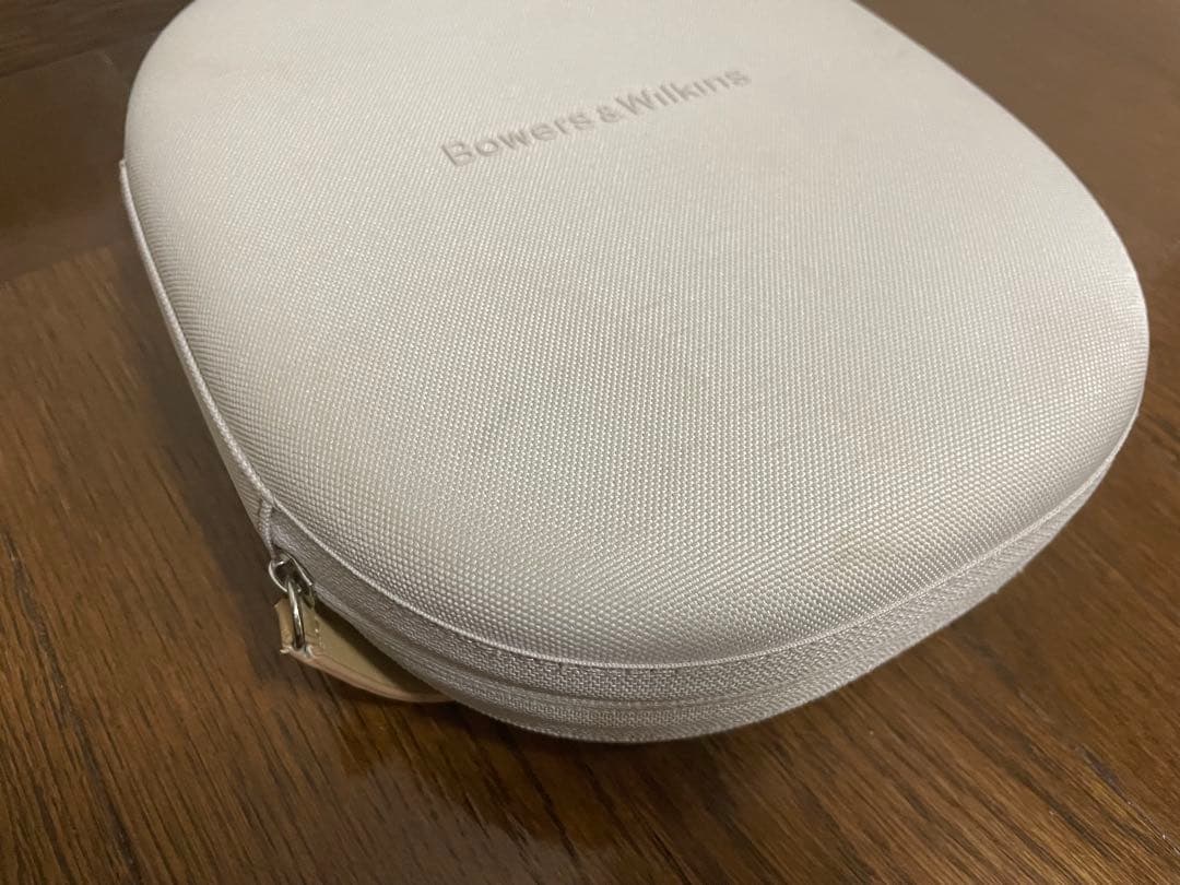 ヤ*ス様 バウワースアンドウィルキンス　px8　タン