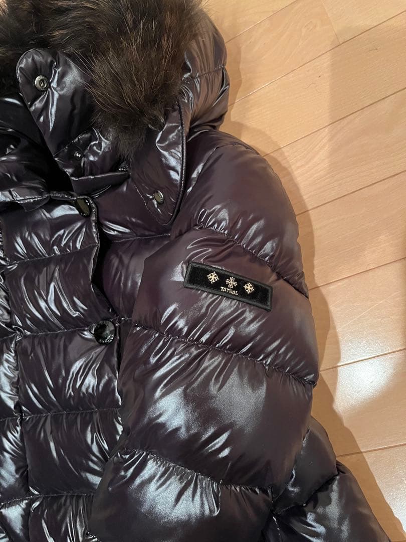 タトラス　ダウンジャケット