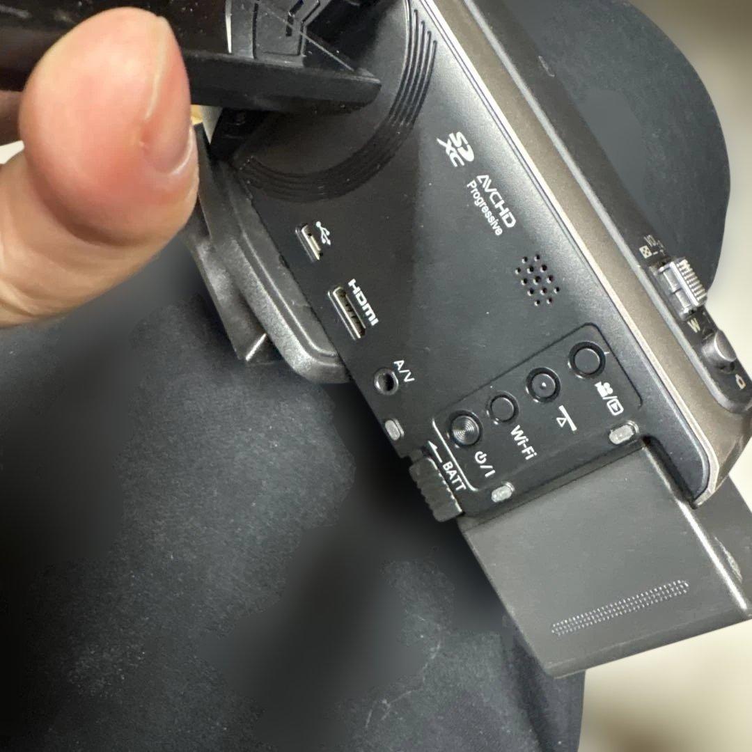 【ジャンク品】Panasonic HDビデオカメラ HC-W570M