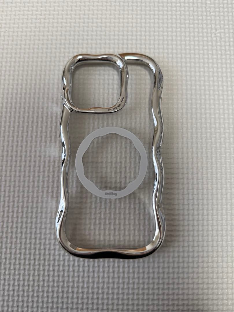 iface BeBling iPhone 16proシルバー