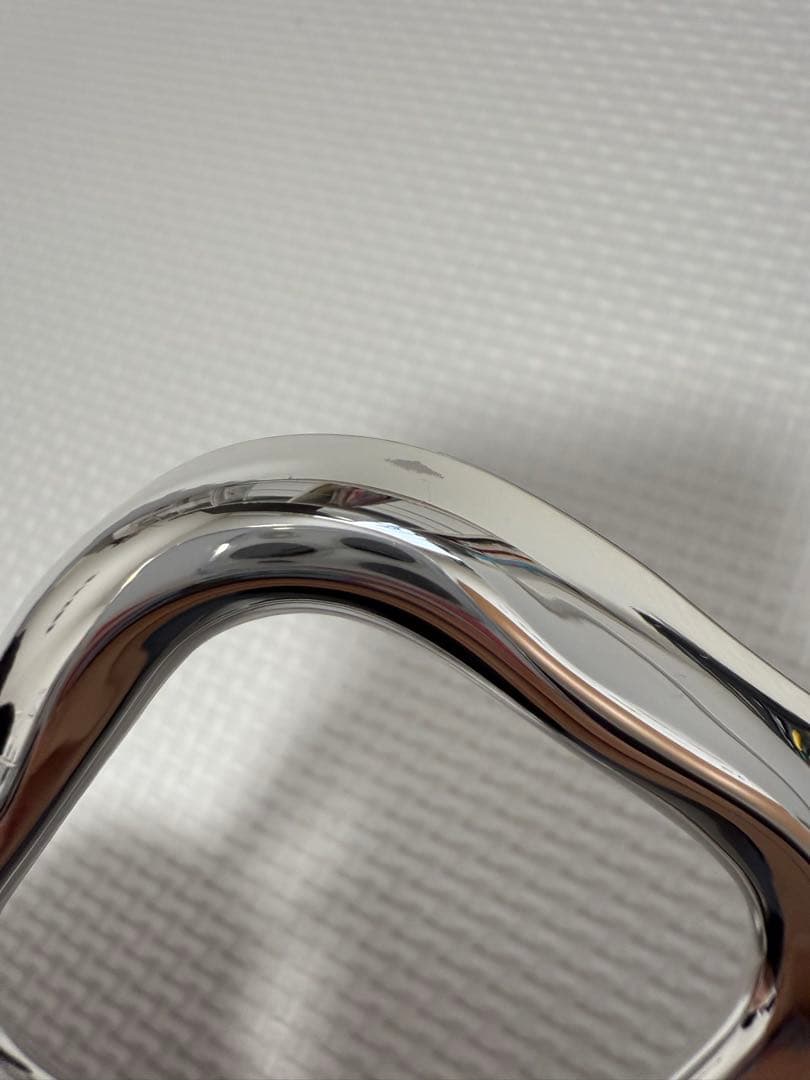 iface BeBling iPhone 16proシルバー