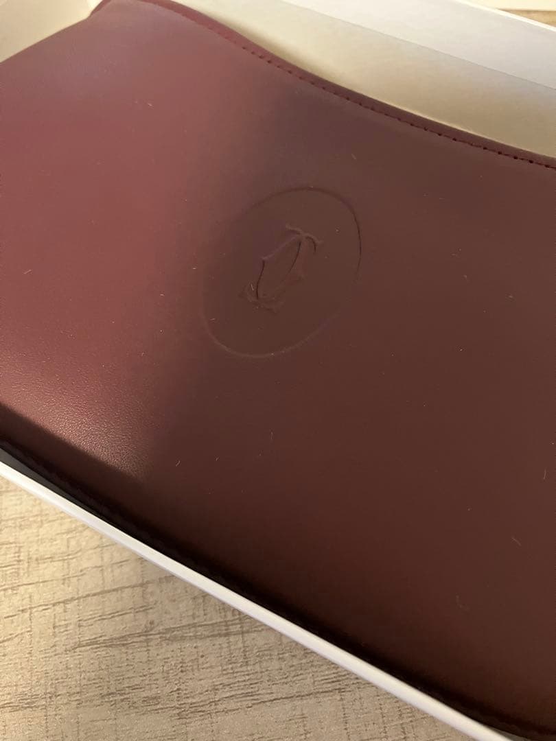 新品保管品　カルティエ　ポーチ
