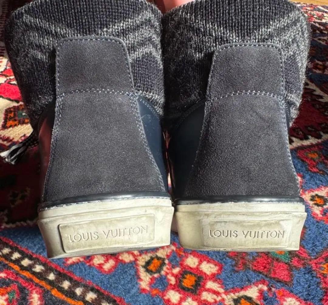 ルイヴィトン　ハイカットスニーカー 黒 レザー