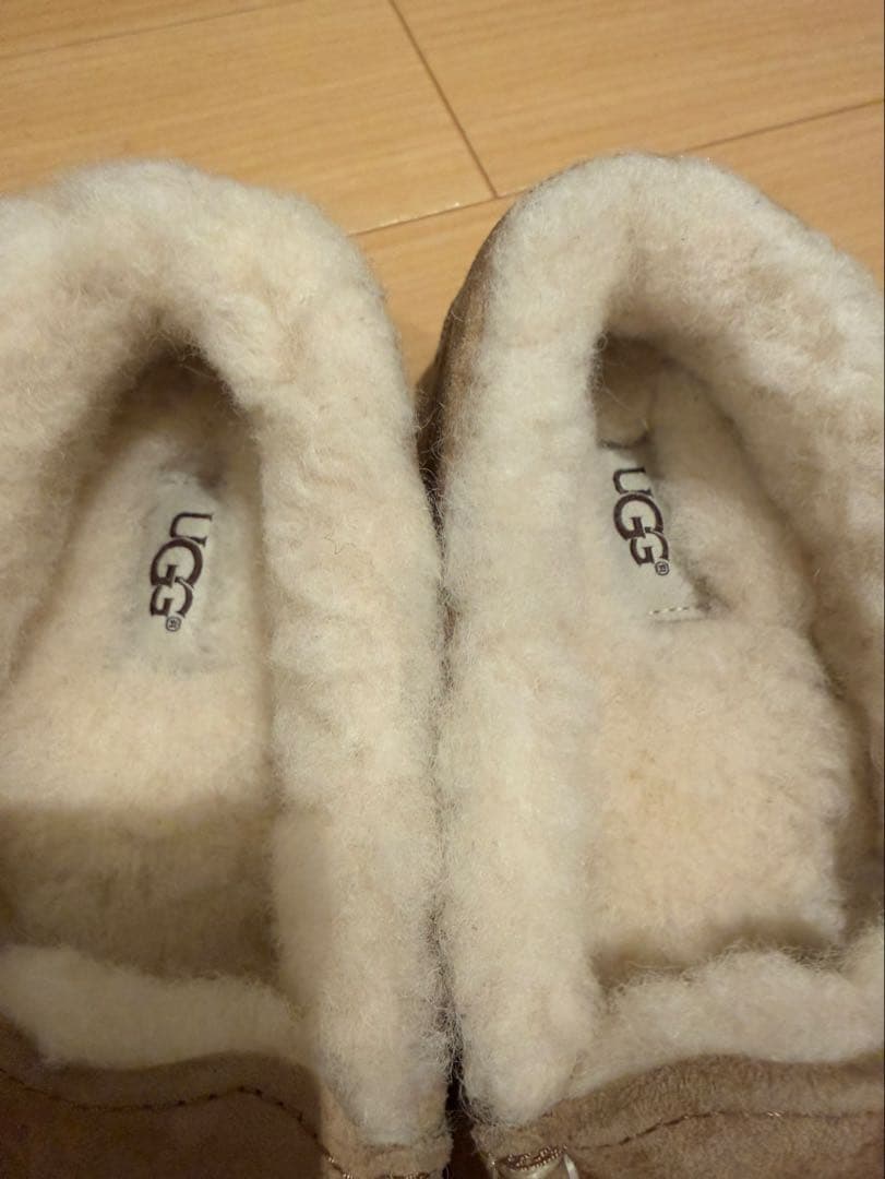 UGG モカシン Ansley レディース