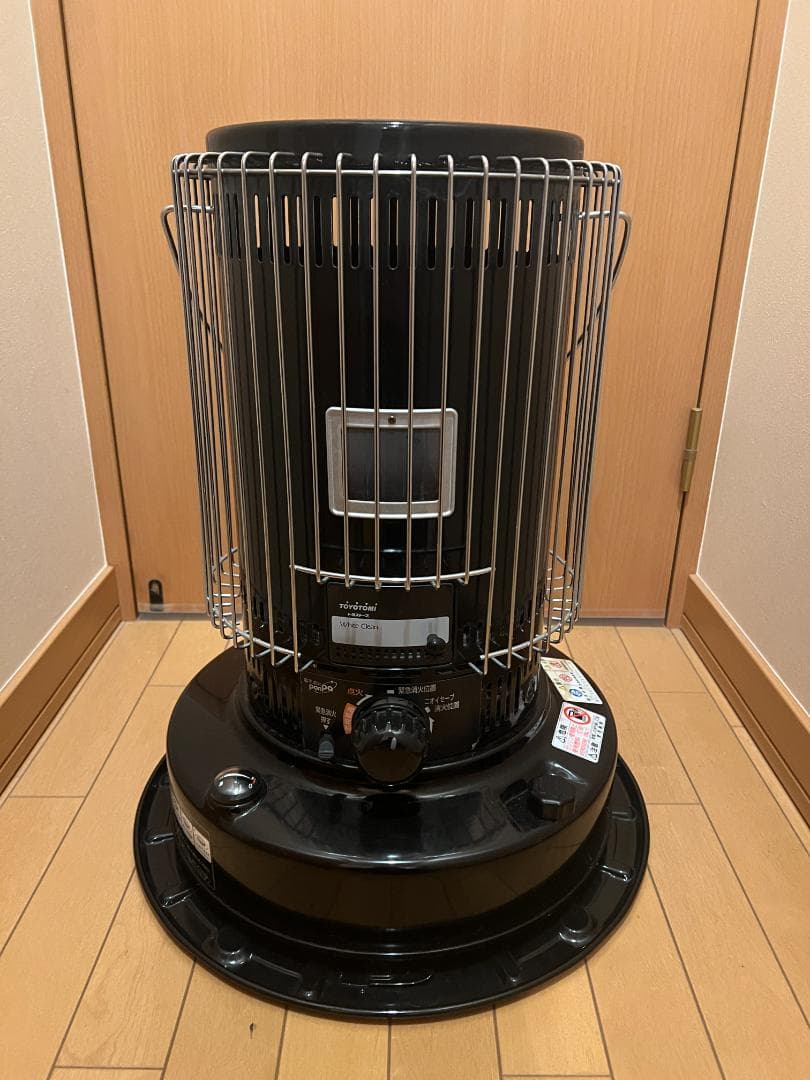 直接引取限定【おまけ付き】トヨトミ 石油ストーブ KS-67H ブラック