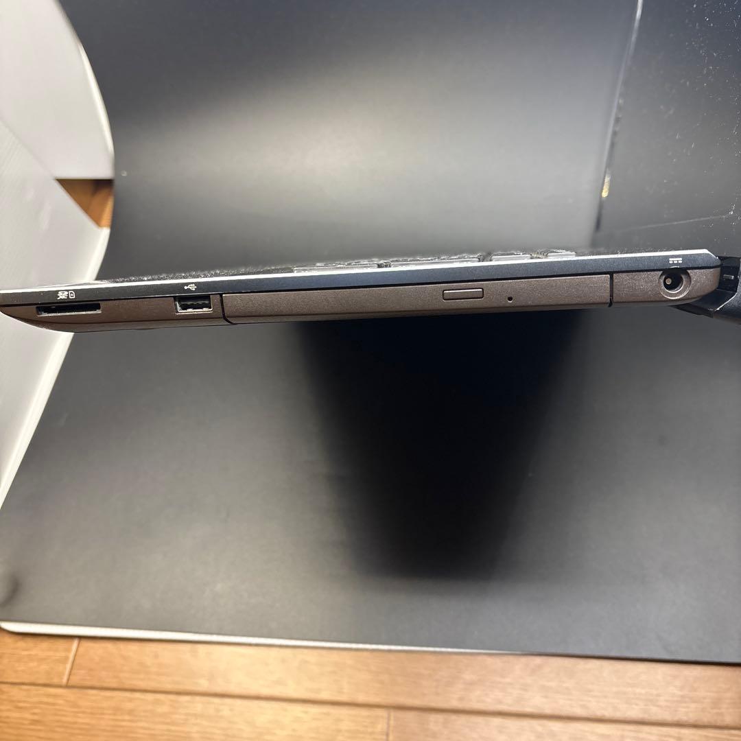 富士通ノートPC Corei7/16GB/SSD/Office付