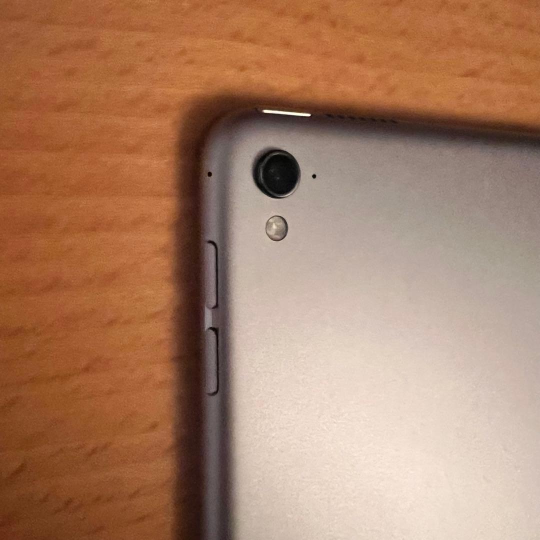 iPad Pro 9.7（Wi-Fi,128GB,スペースグレイ）