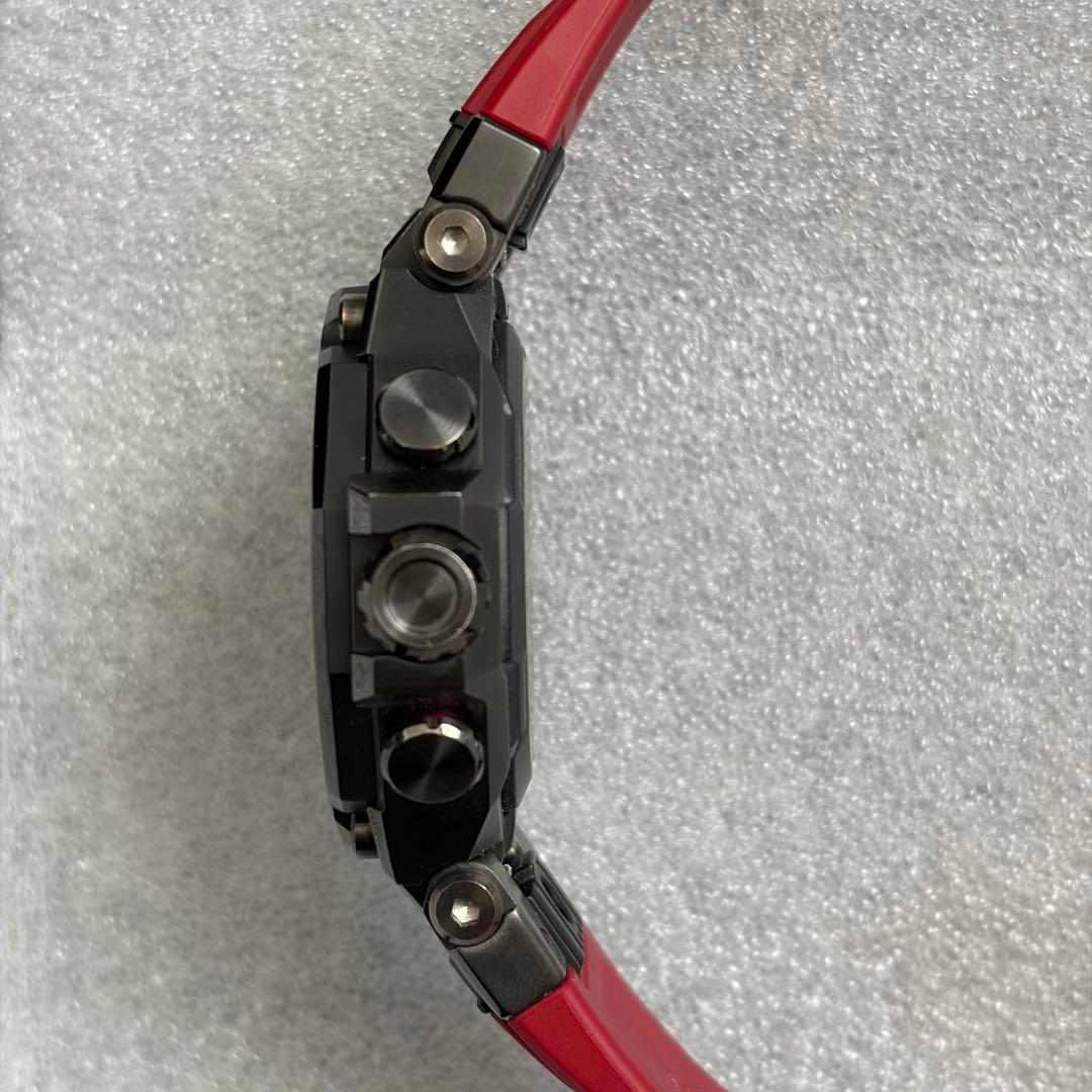 G-SHOCK MTG-B2000 黒/赤 時計