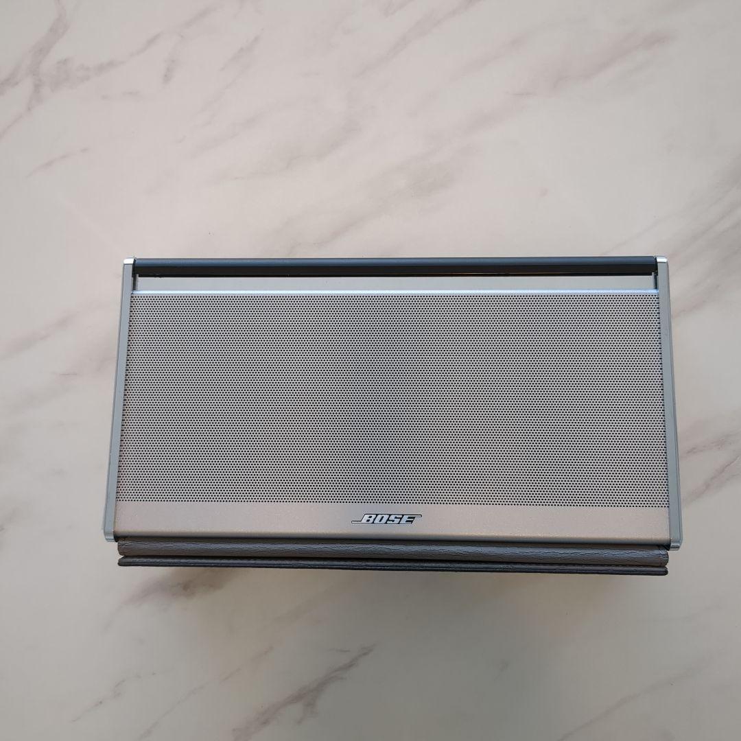 BoseのSoundlink Mobile Speaker IIのシルバーモデル