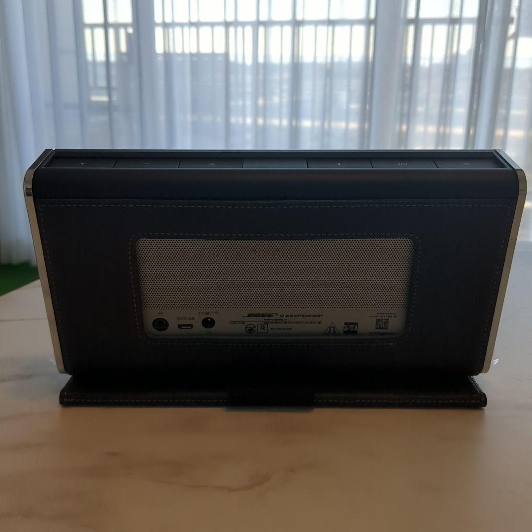 BoseのSoundlink Mobile Speaker IIのシルバーモデル