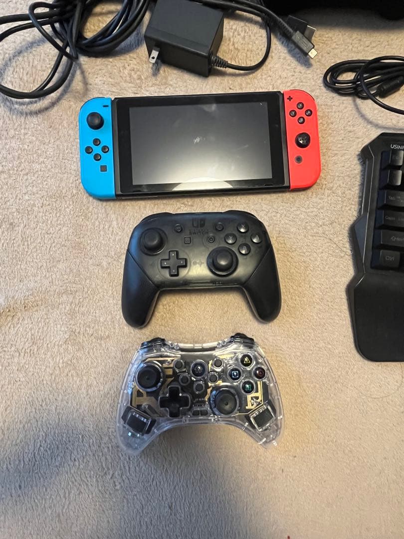 チ*ブ様 早い者勝ち！Switch本体とその他周辺機器　128Gバイトメモリー付