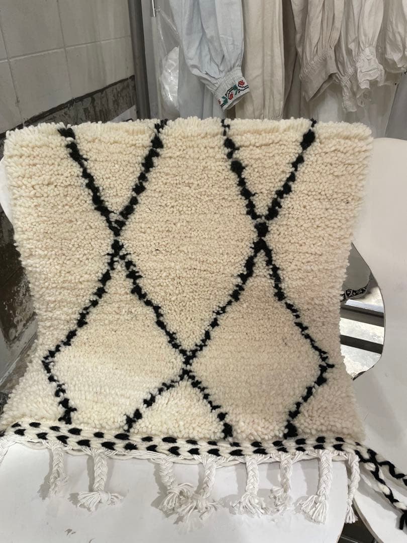 【新品希少】　ベニワレン　モロッコラグ