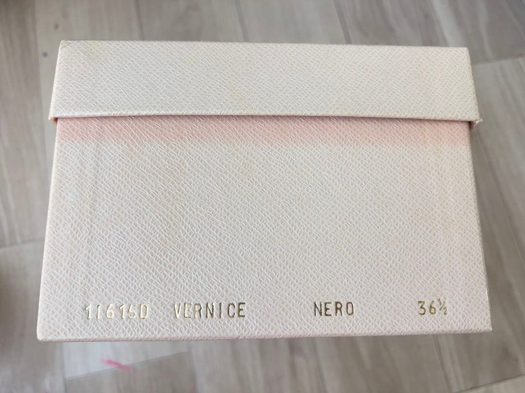 PRADA ブラック ポインテッドトゥ ハイヒール 36.5