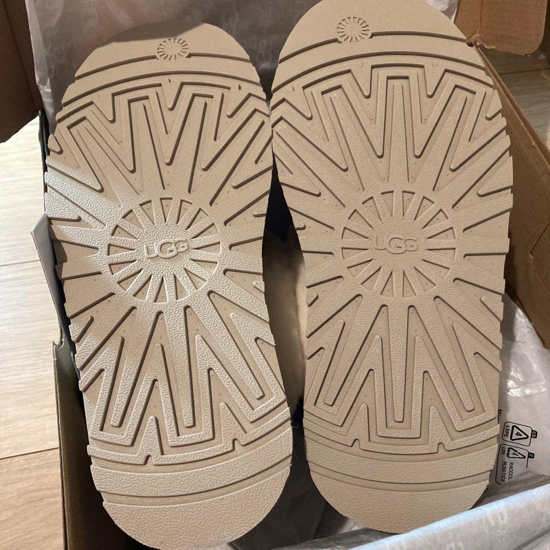 UGG アグ Funkette ファンケット Mustard Seed ベージュ