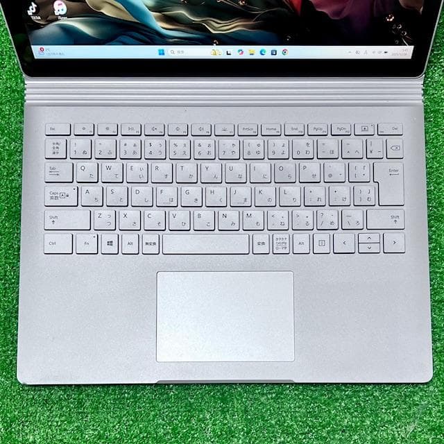 《良品》第8世代最上級ハイスペック！2in1タブレットPC！Surface