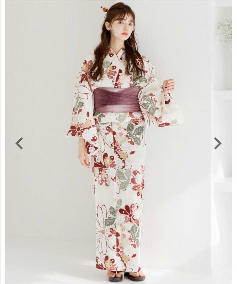 Dita 浴衣　京緋色の古典菊