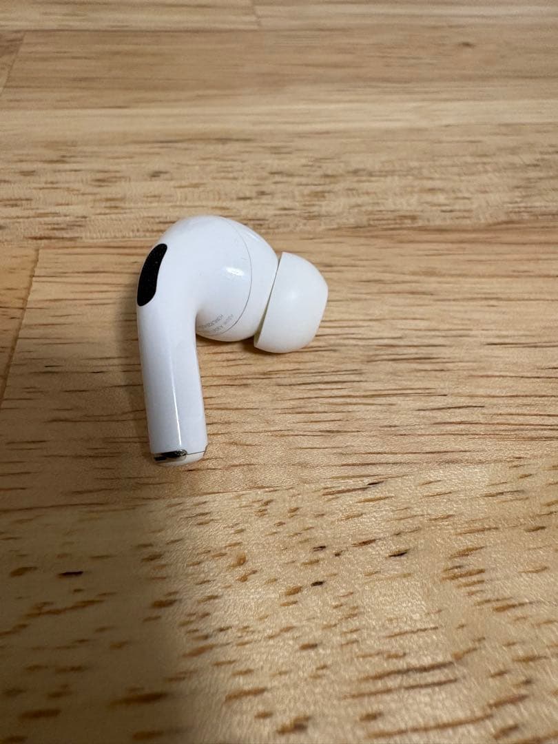 Apple AirPodsPro2 充電ケース及び右耳のみ