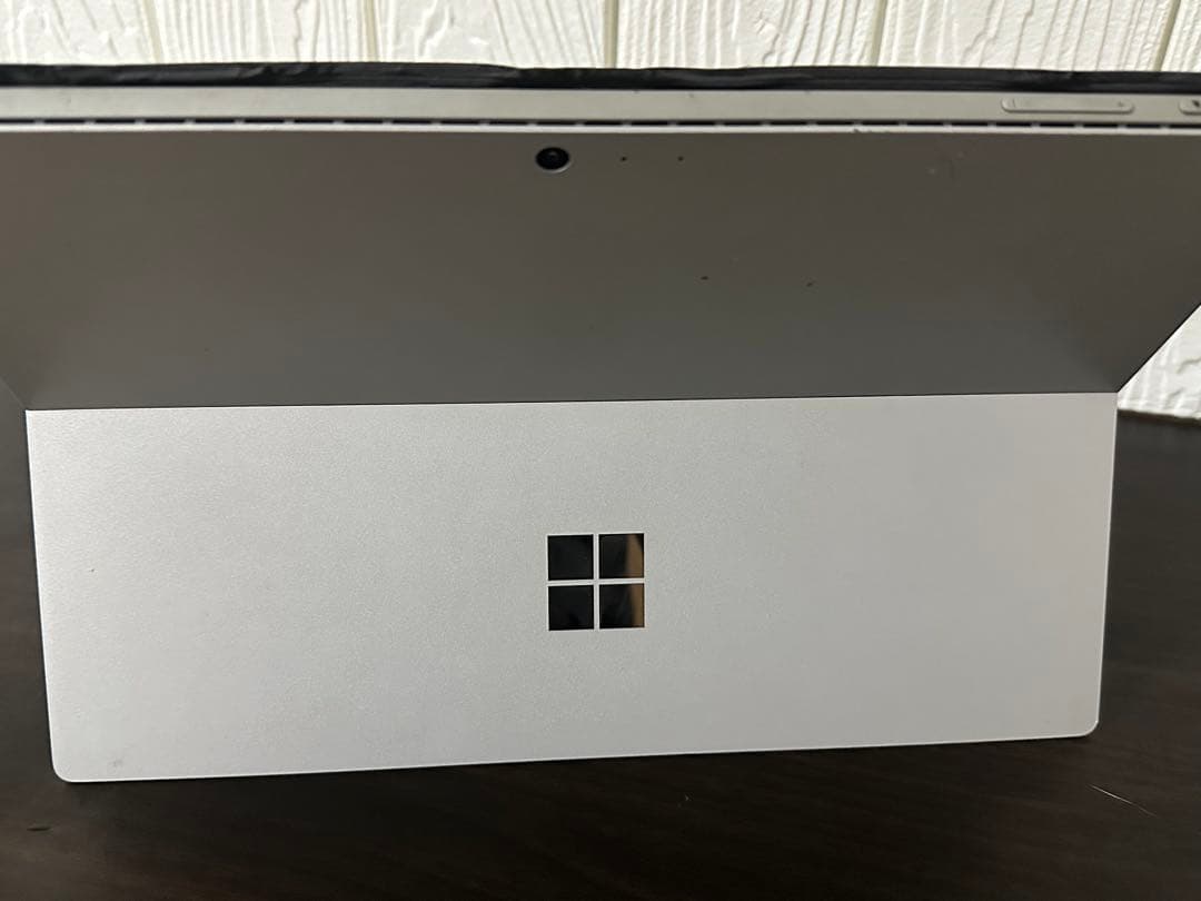 Microsoft Surface Pro 5本体　型番1796 128GB