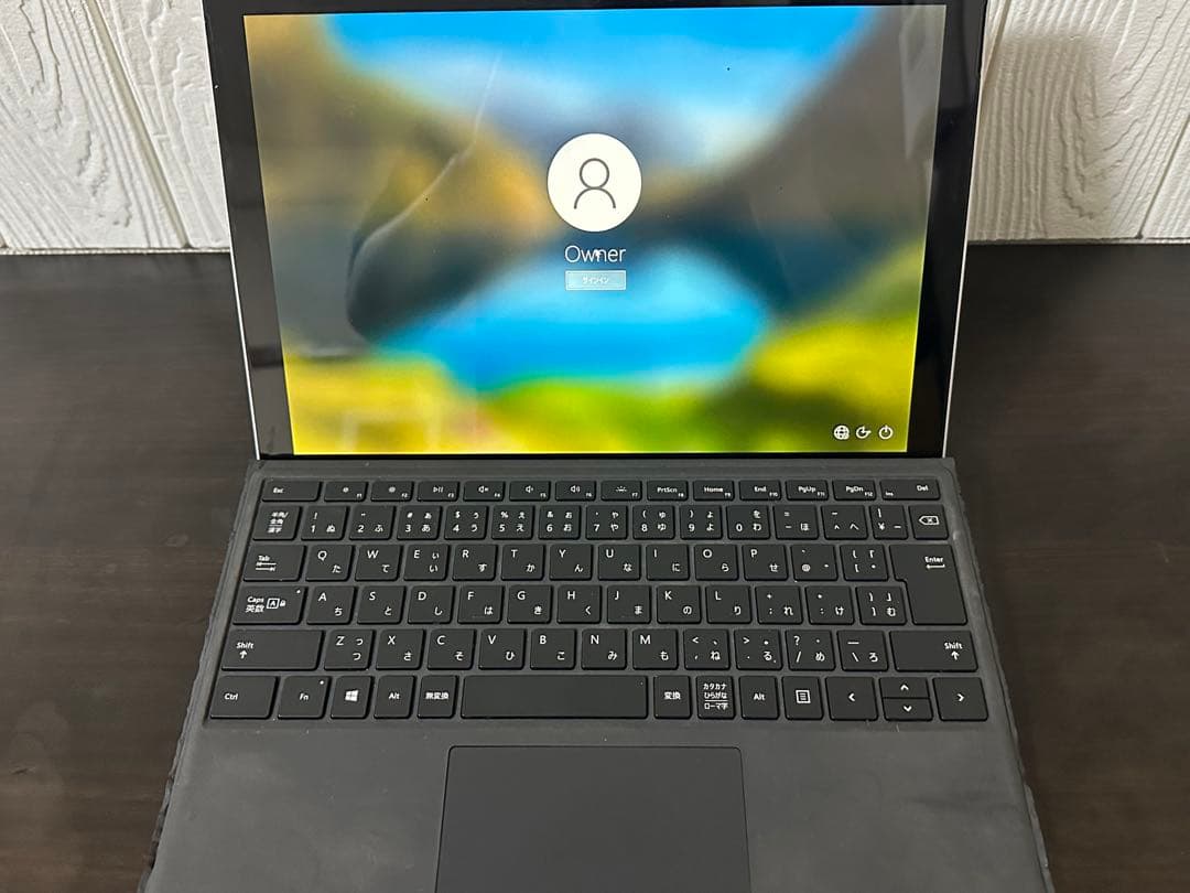 Microsoft Surface Pro 5本体　型番1796 128GB