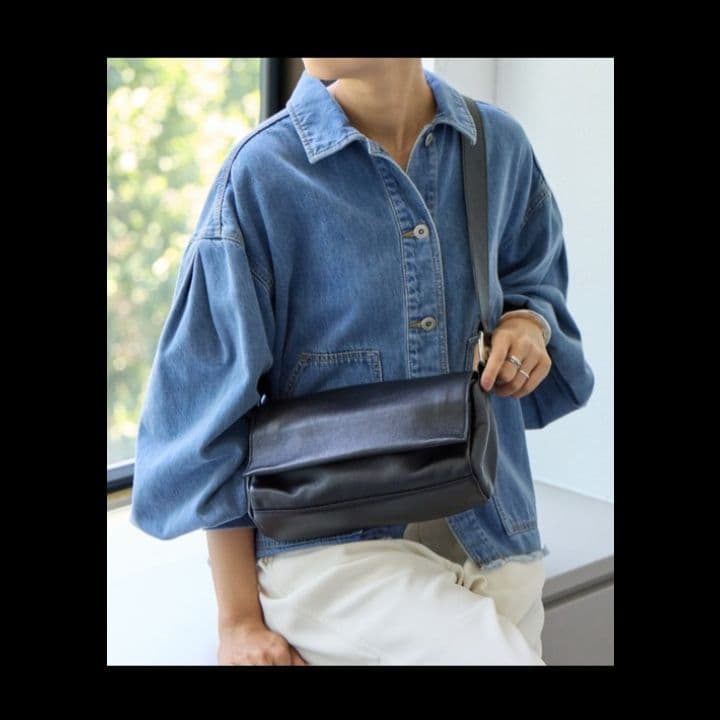 BEARDSLEY　ビアズリーショルダーバッグ レザーボディバッグ 　ブラック