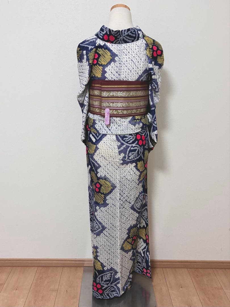 8の日セール　浴衣　有松鳴海絞り　赤い実の植物　裄67cm