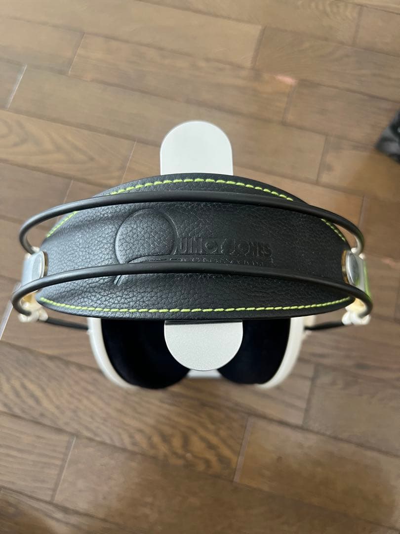 AKG Q701 開放型 モニター ヘッドホン ホワイト