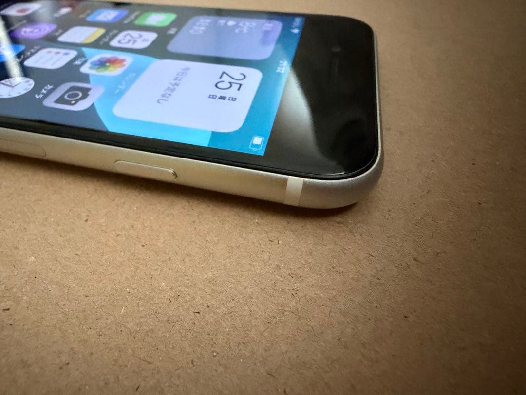 Apple iPhone SE (第2世代) ホワイト 本体SIMフリー64GB