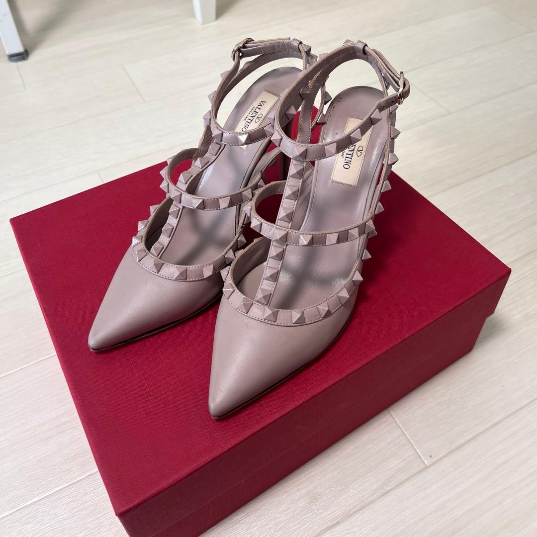 美品　ヴァレンティノガラヴァーニ　ロック　スタッズ　パンプス　37.5