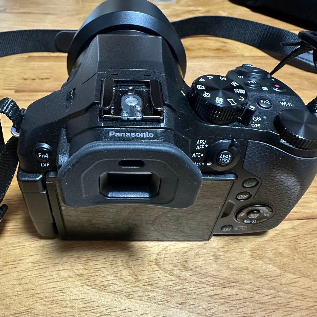 格安早者勝！ほぼ未使用パナソニックLUMIX DMC-FZ300コンパクトカメラ