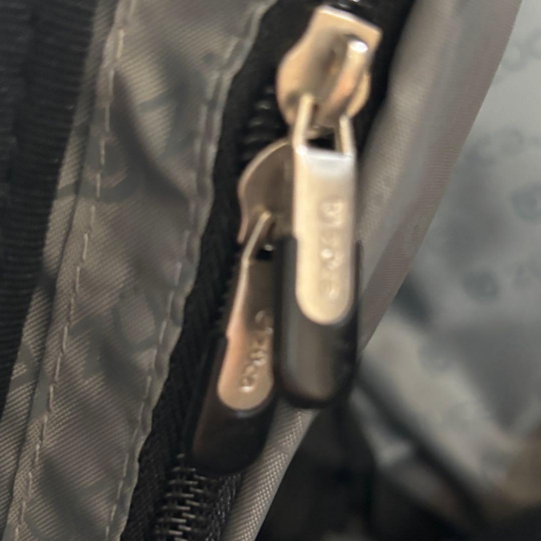 ZÜCA ズーカ フライヤートラベル　32L 機内持ち込　2輪　キャリーケース