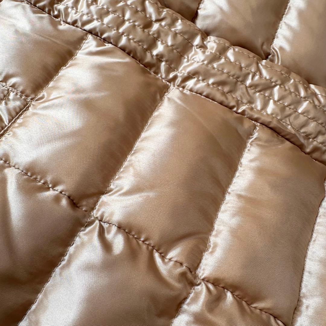 マックスマーラ ステュディオ ダウンコート Aライン ハイネック ベージュ 光沢