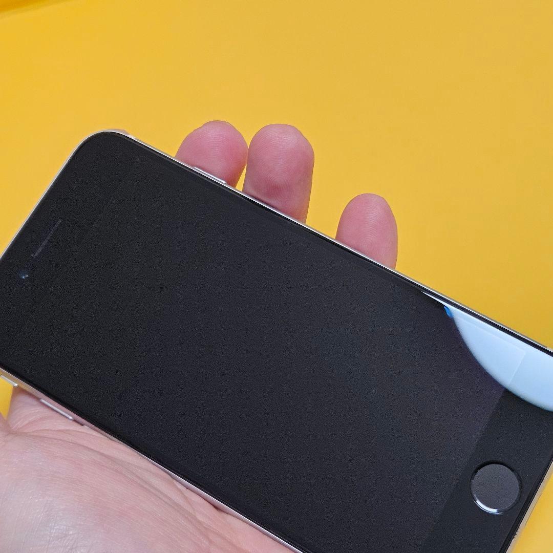 美品！Phone SE2 64GB バテリ100%｜24時間以内発送#623