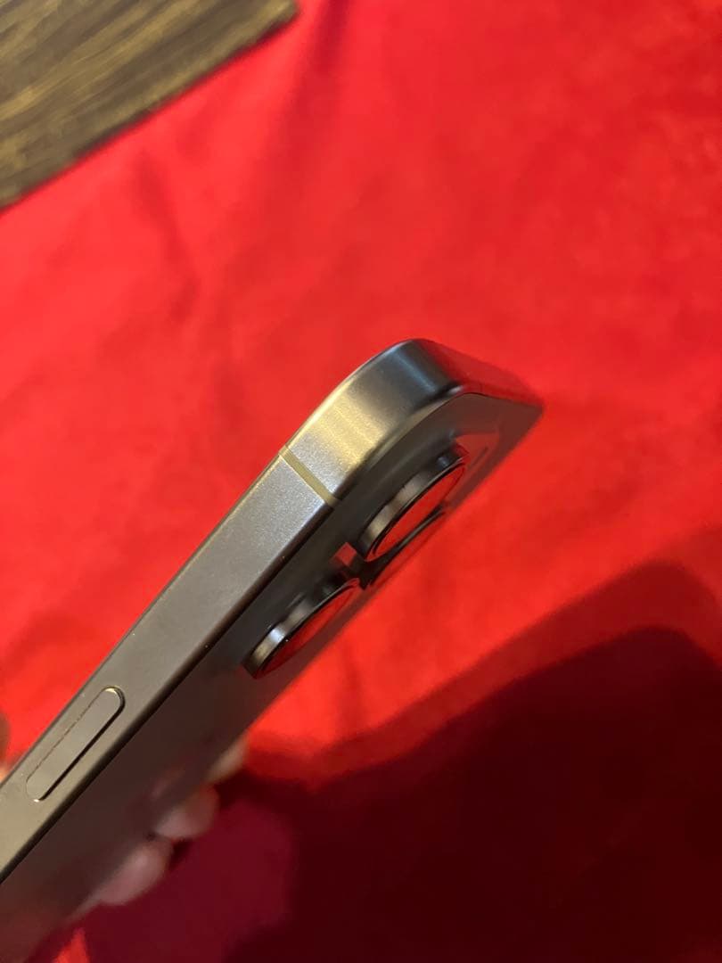 Apple iPhone 15 Pro Max 本体（1tb）