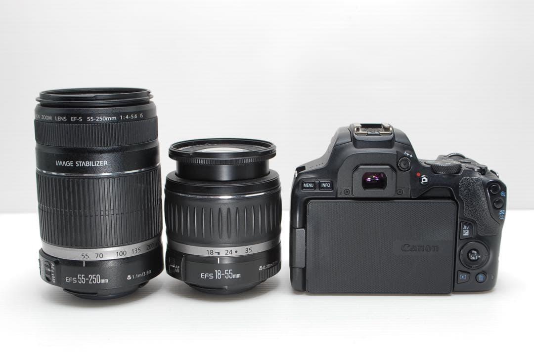 ❤️べこる様❤️Canon kiss X10 Wi-Fi機能付き 大人気 美品 両親