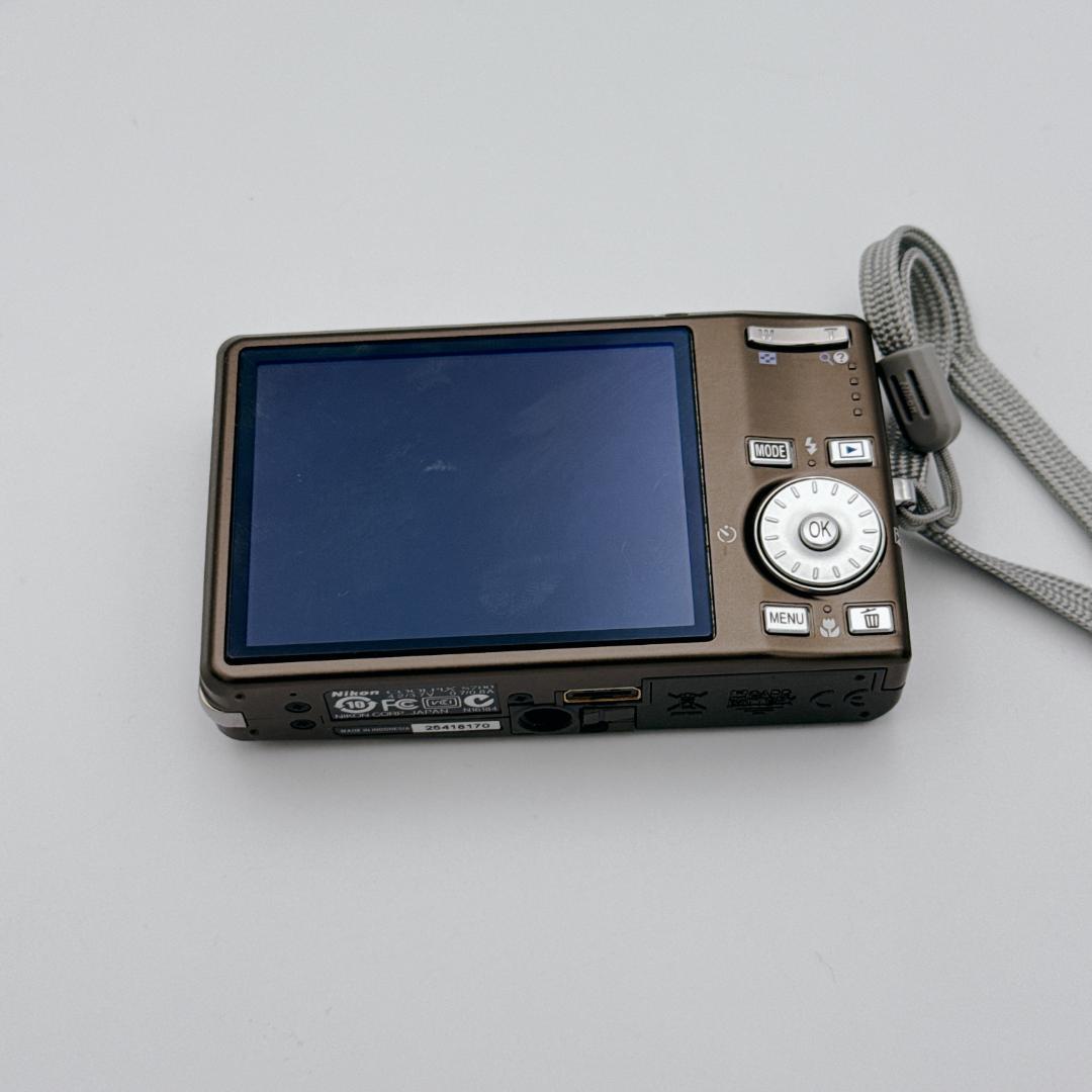 【美品】Nikon COOLPIX S700 デジタルカメラ ブロンズ