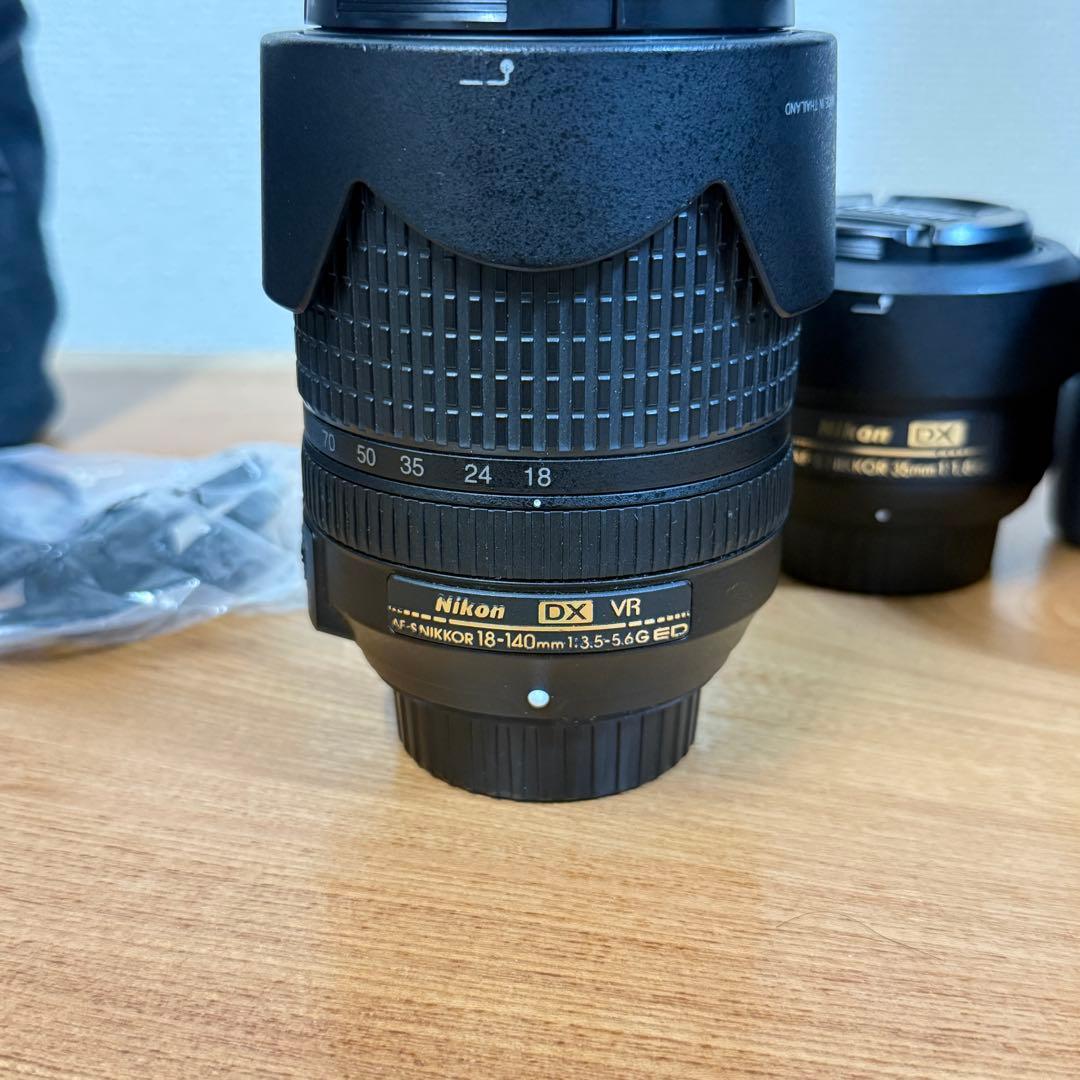 Nikon D5300 18-140VRレンズキット 35単焦点レンズおまけ