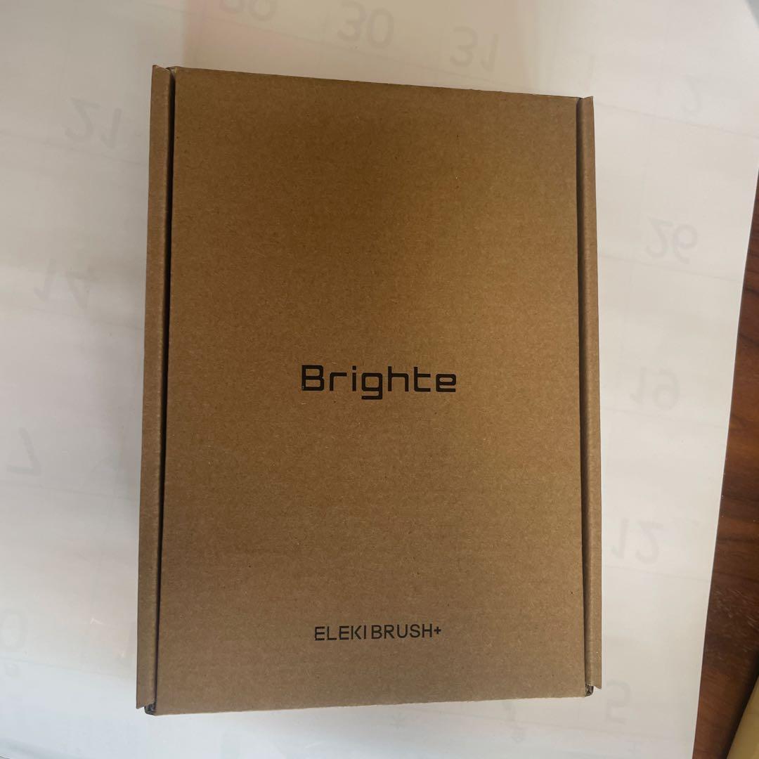 Brighte ELEKIBRUSH+ ピンク（ヘアスカルプブラシのおまけ付き）