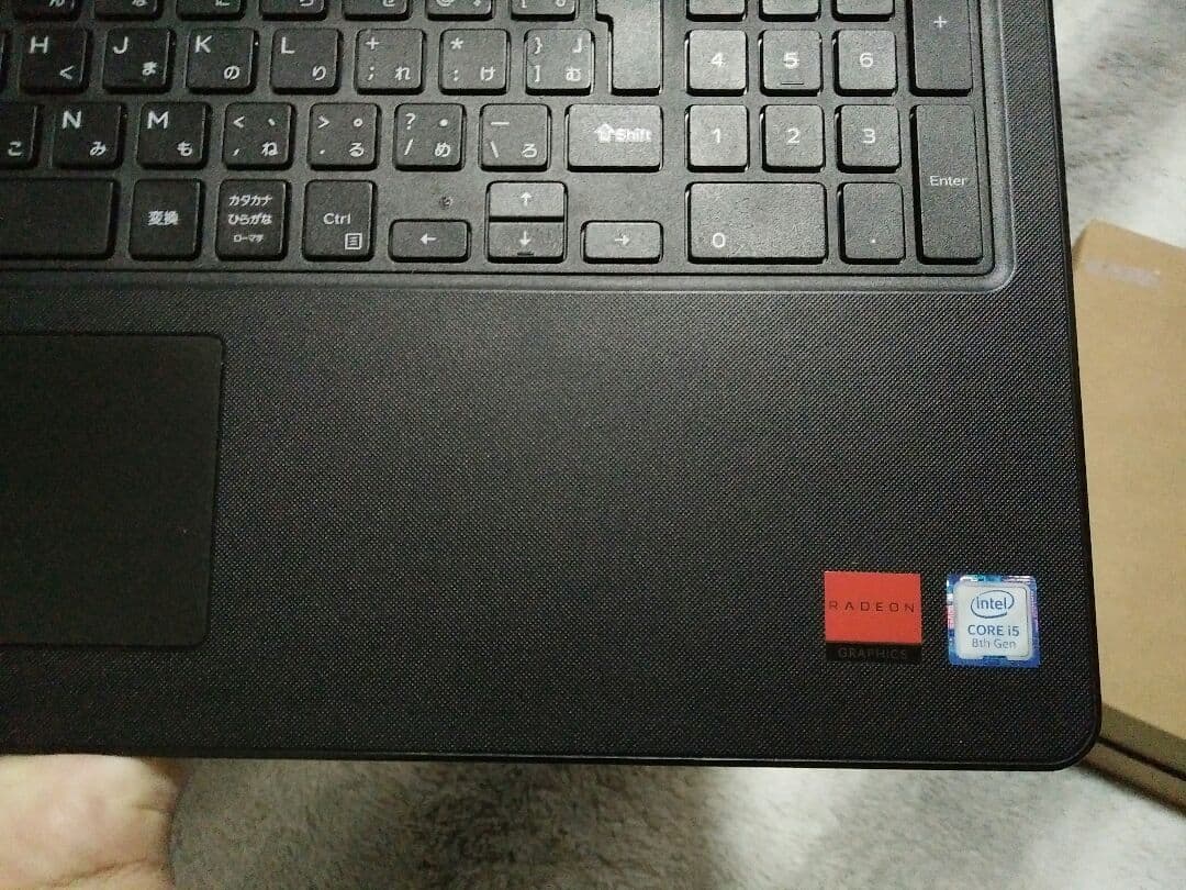 その他ノートPC本体 DELL i5-8, ssd 256 gb. radeon grapich