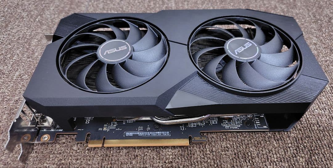 グラフィックボード・グラボ・ビデオカード ASUS Dual Radeon RX 7600 OC Edition 8GB