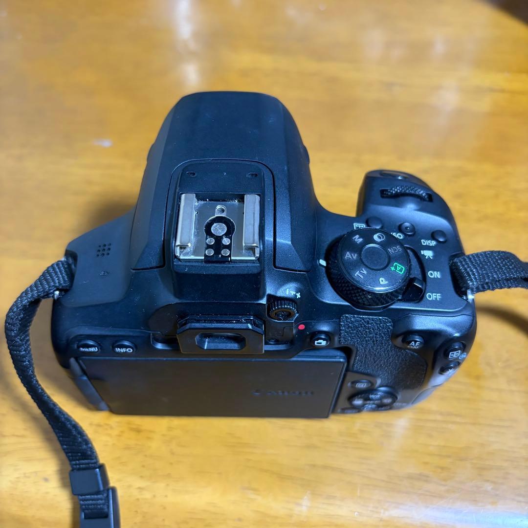 Canon EOS kiss X10i ダブルズーム 一眼レフカメラ